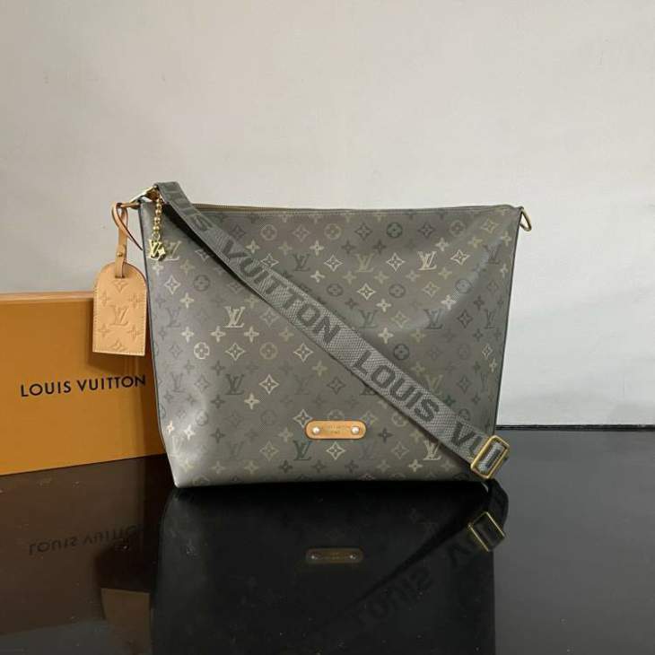 Picture of Louis Vuitton Handbags _SKUfw220044799fw